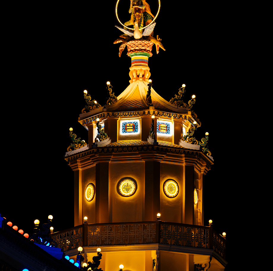 Quá trình xây dựng Tòa Thánh Tây Ninh gần 100 năm trước diễn ra như thế nào?